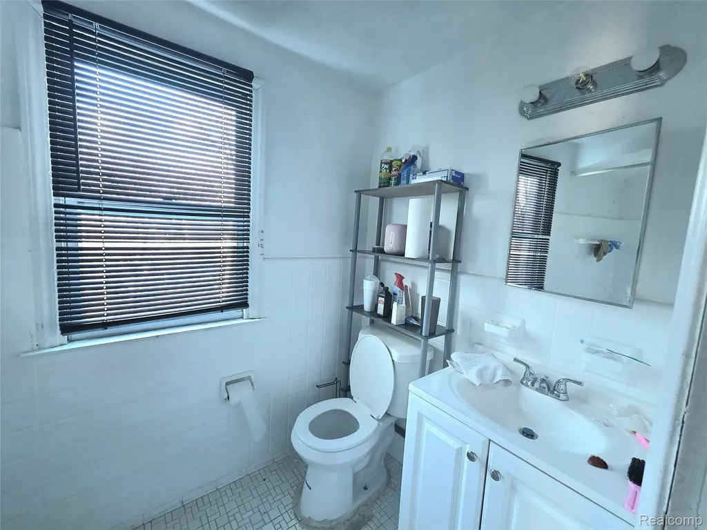 15469 Hazelridge Street Detroit City MI 48205