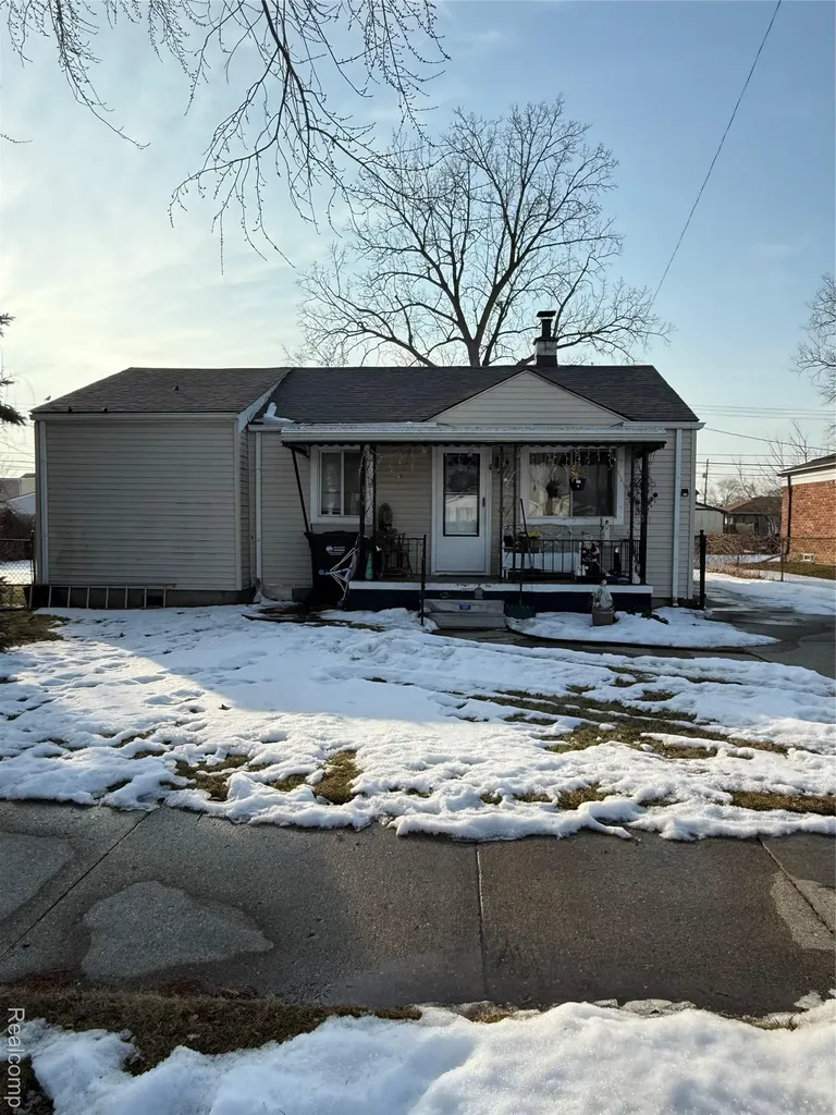 30509 Townley Street Madison Heights City MI 48071