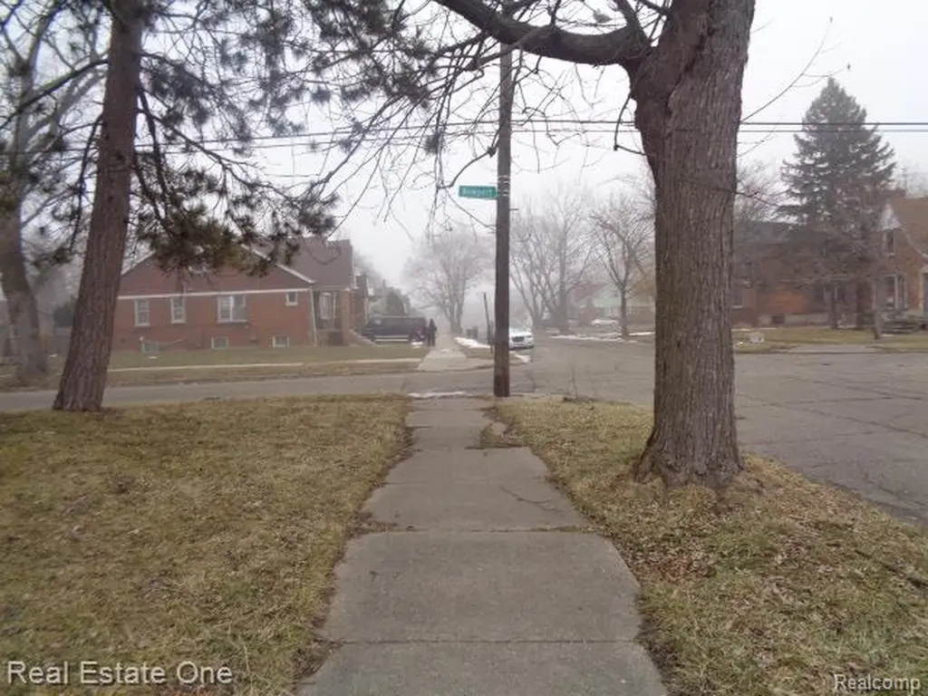 13445 Maiden Street Detroit City MI 48213