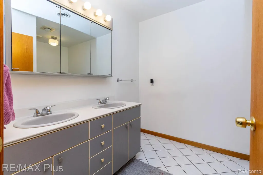 1380 Pratt Drive Elba Township MI 48446