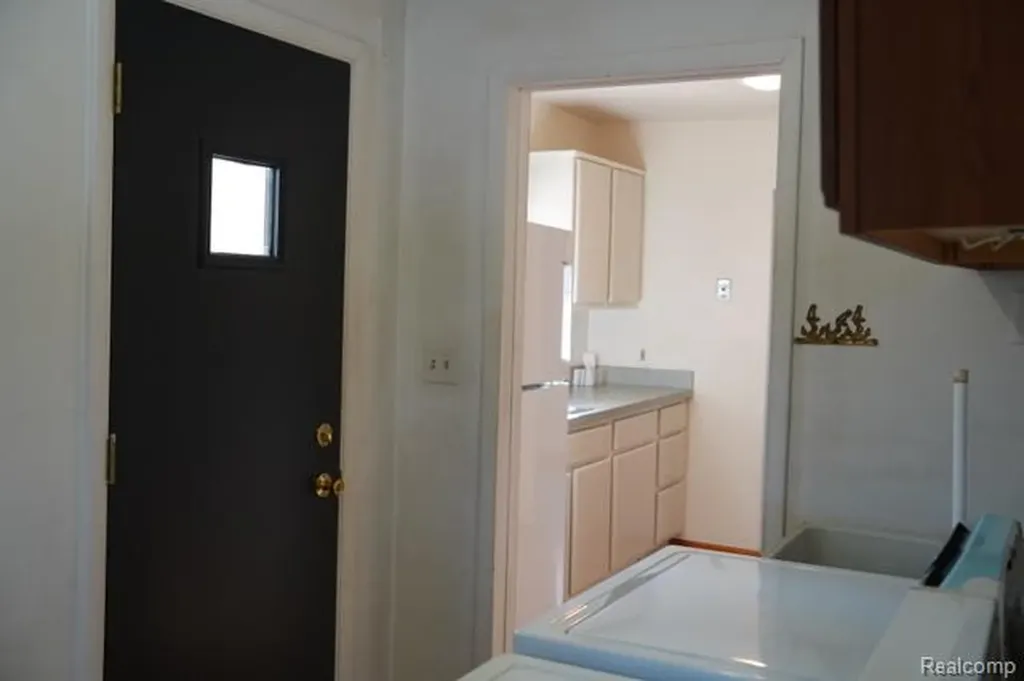 1890 Welch Road Commerce Charter Township MI 48390