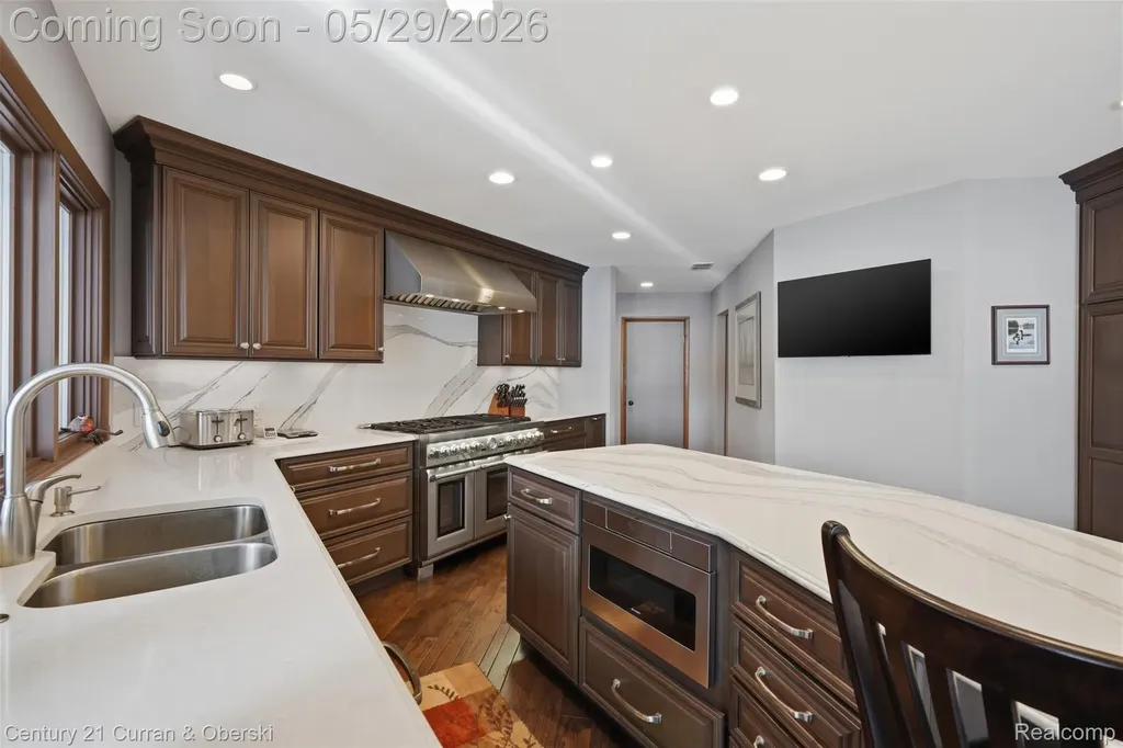 4233 Blain Island Road Waterford Charter Township MI 48329