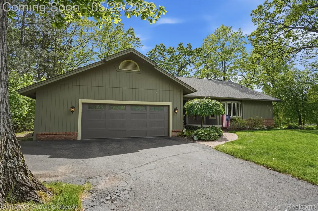 4233 Blain Island Road Waterford Charter Township MI 48329