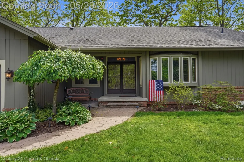 4233 Blain Island Road Waterford Charter Township MI 48329