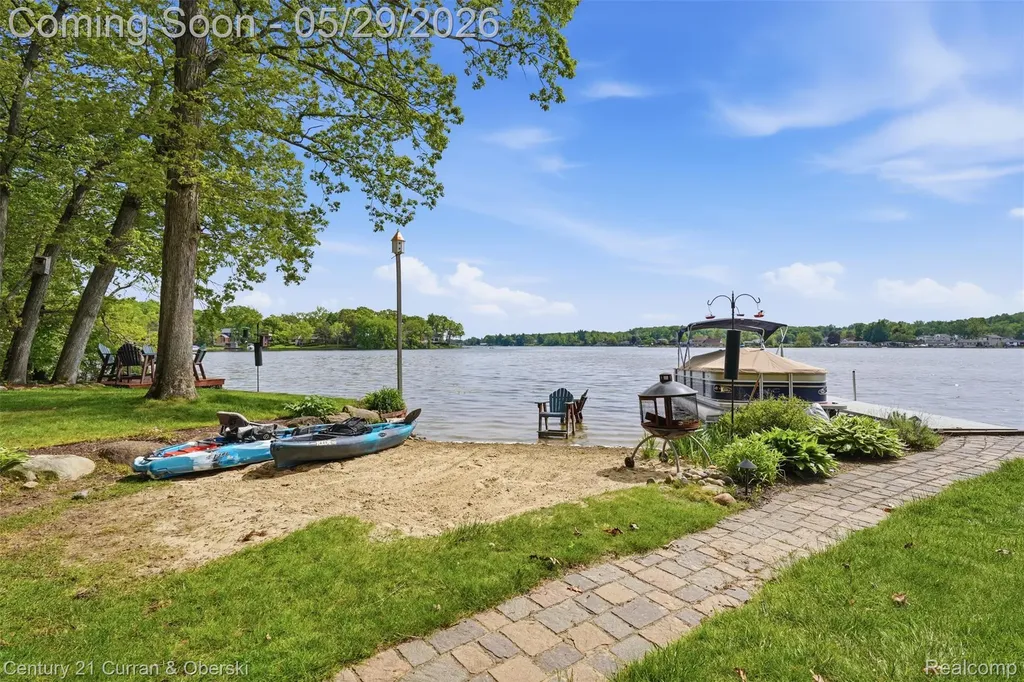 4233 Blain Island Road Waterford Charter Township MI 48329