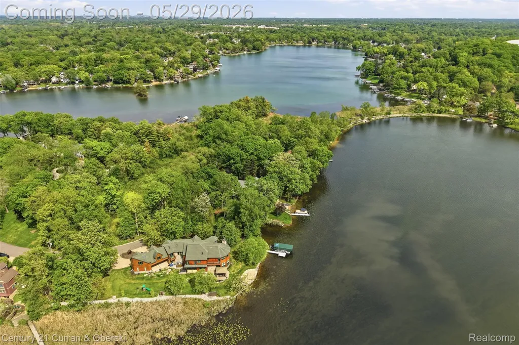 4233 Blain Island Road Waterford Charter Township MI 48329
