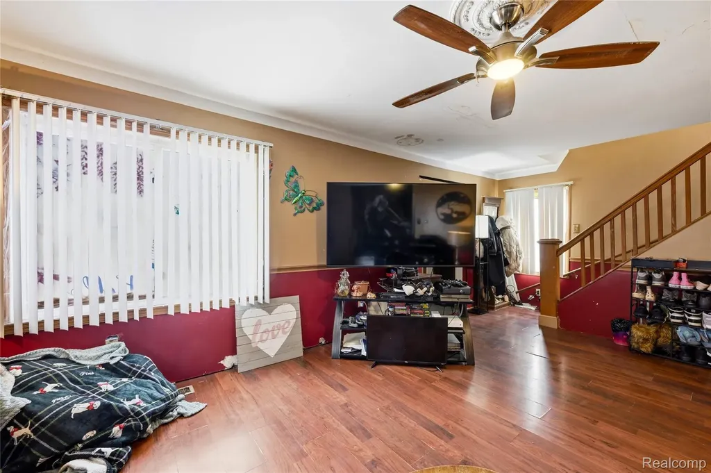 29145 Avondale Street Inkster City MI 48141