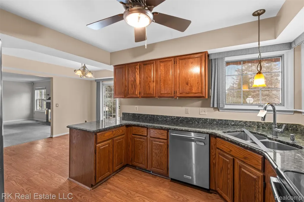 34444 Heartsworth Lane Sterling Heights City MI 48312