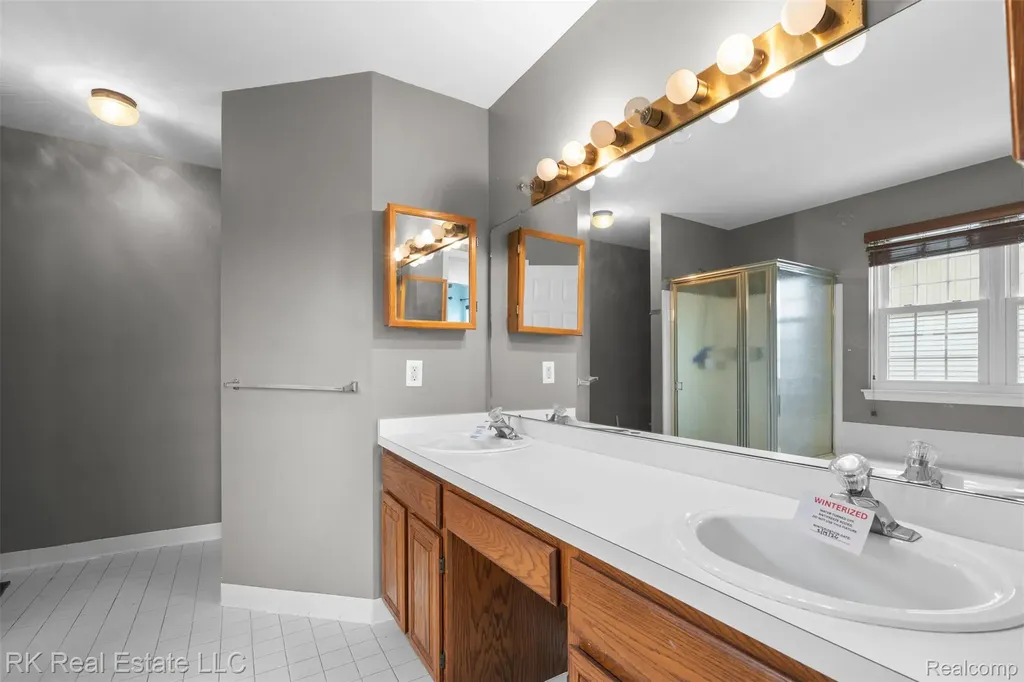 34444 Heartsworth Lane Sterling Heights City MI 48312
