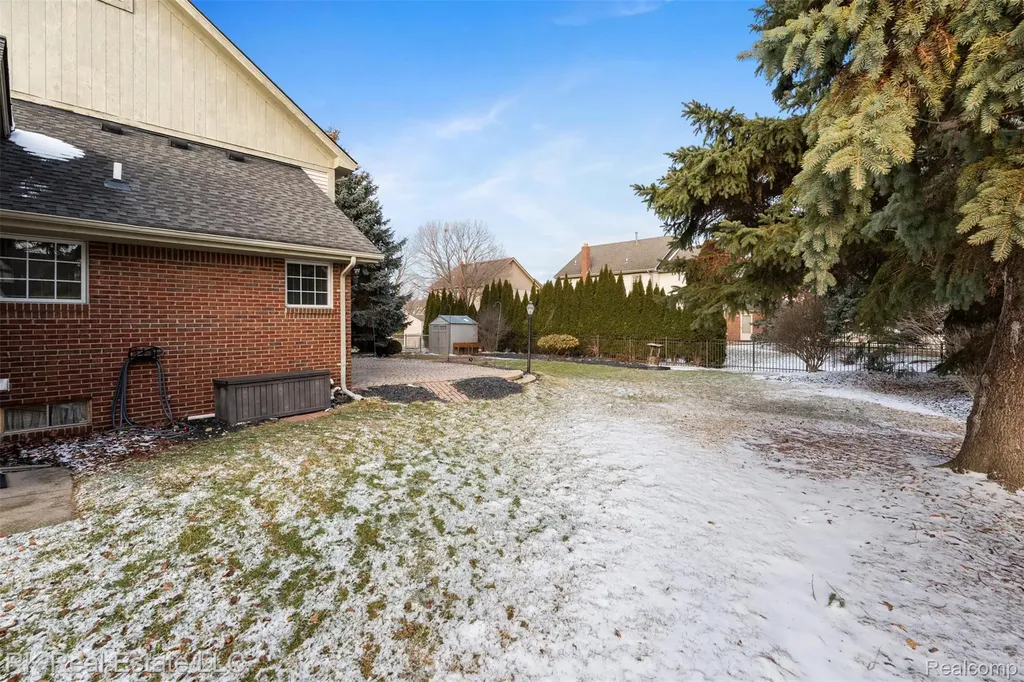 34444 Heartsworth Lane Sterling Heights City MI 48312