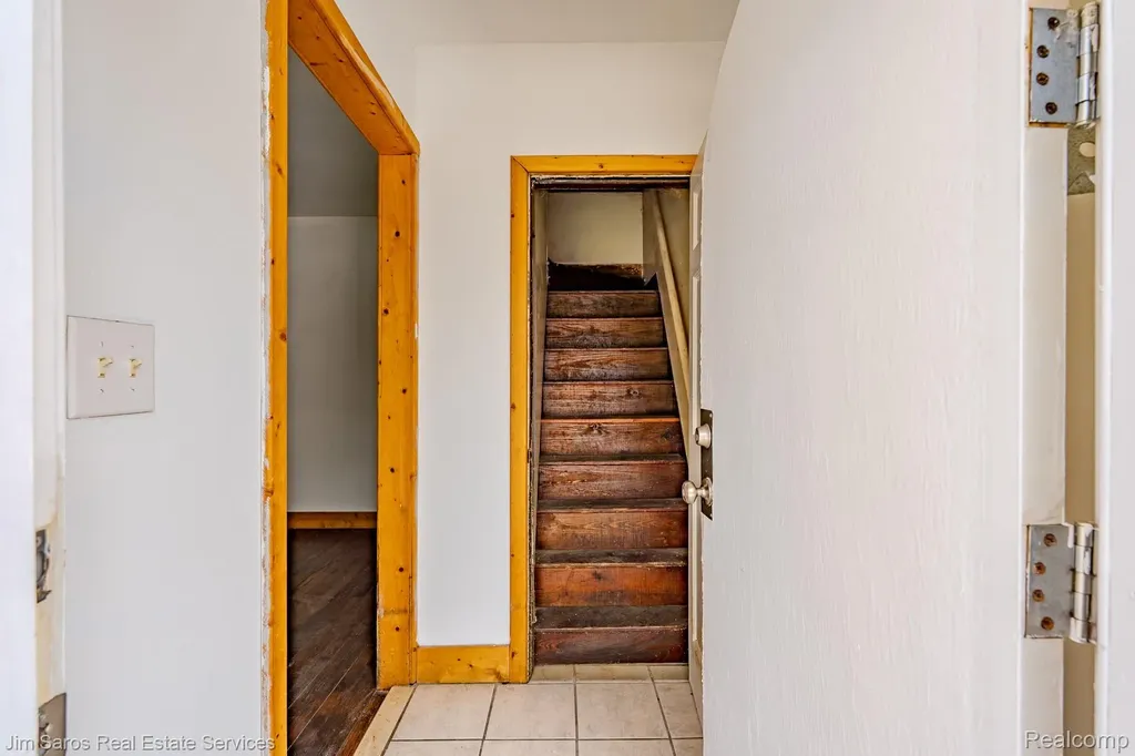 17892 Bradford Street Detroit City MI 48205