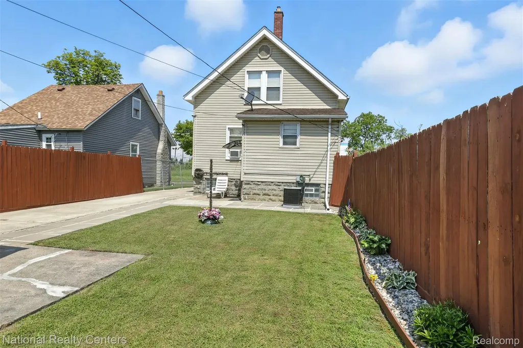 1041 Adeline Street Detroit City MI 48203