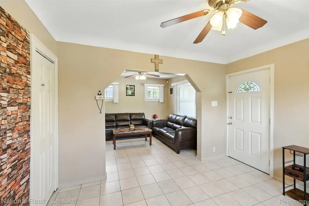 1041 Adeline Street Detroit City MI 48203