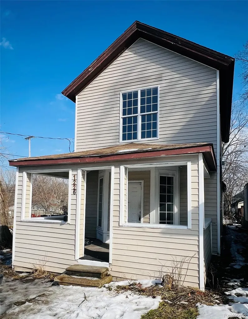 1226 N Grand River Avenue Lansing City MI 48906