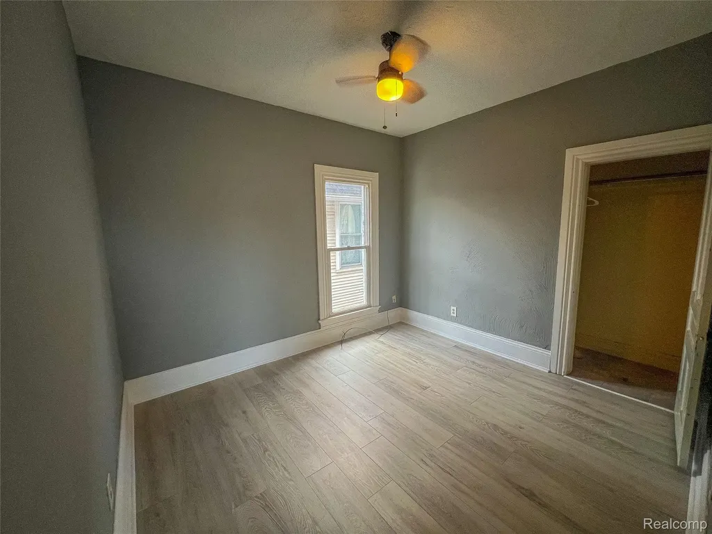 1226 N Grand River Avenue Lansing City MI 48906