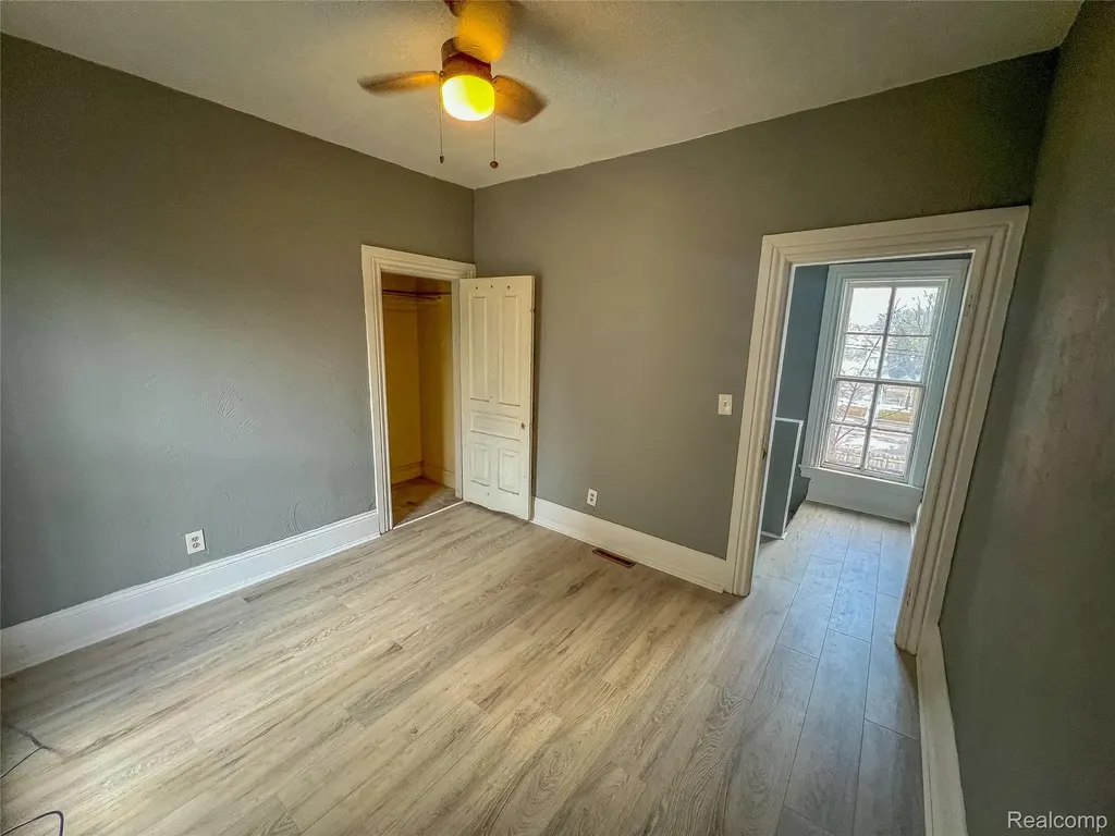 1226 N Grand River Avenue Lansing City MI 48906