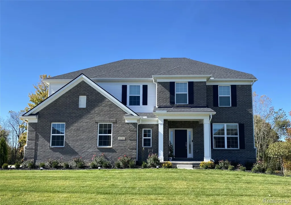 22206 Hilda Lane Lyon Charter Township MI 48178