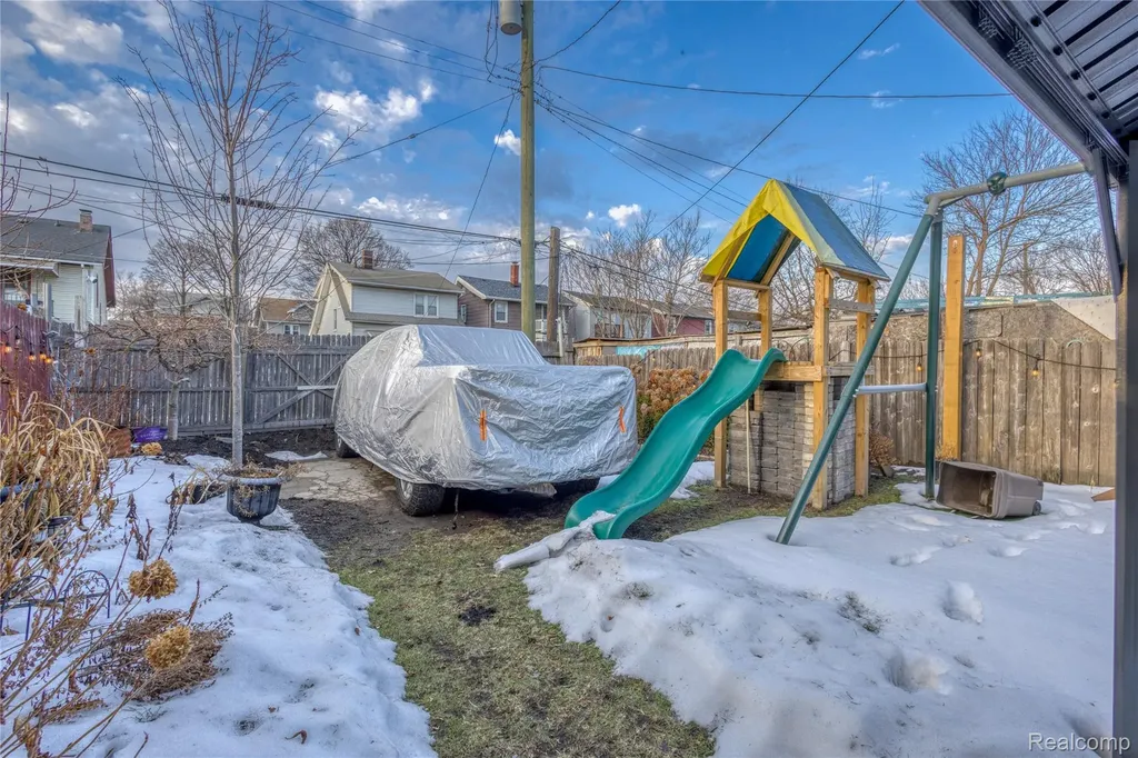 7100 Cahalan Street Detroit City MI 48209