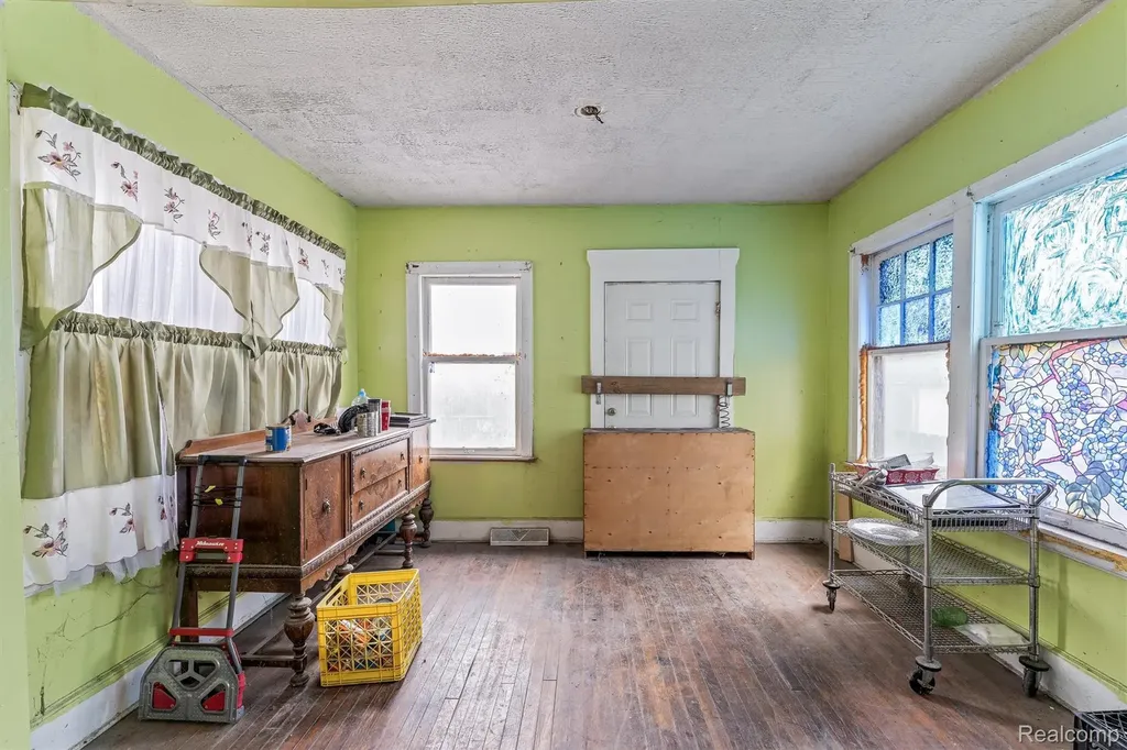 880 Algonquin Street Detroit City MI 48215