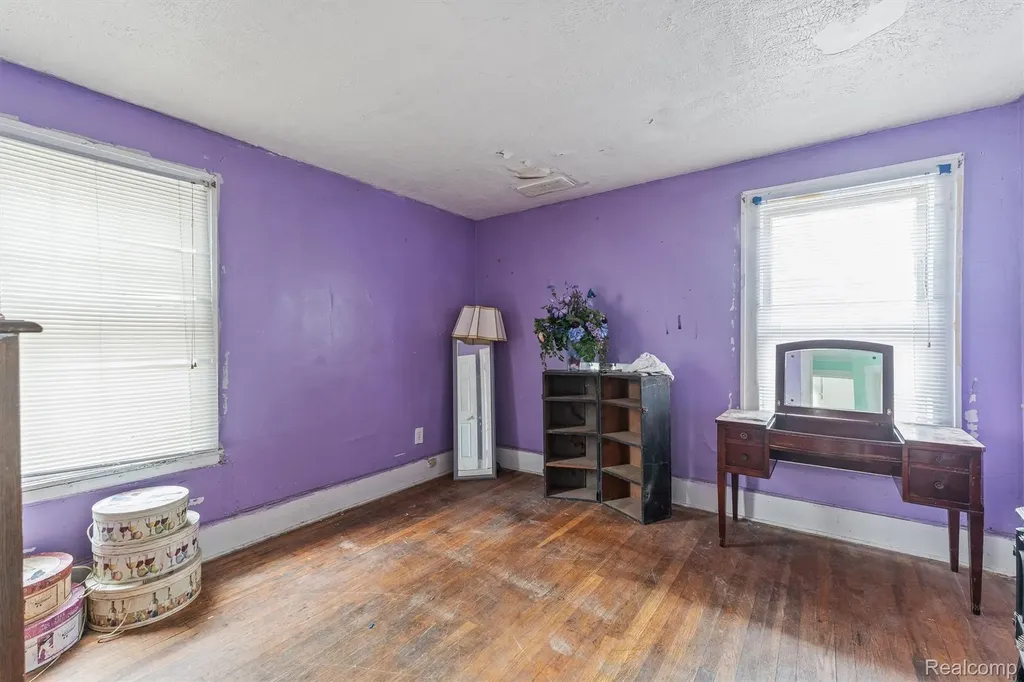 880 Algonquin Street Detroit City MI 48215