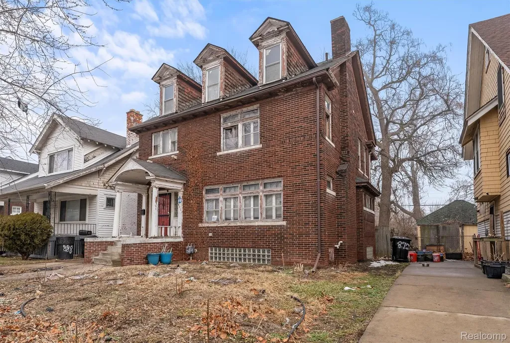 880 Algonquin Street Detroit City MI 48215