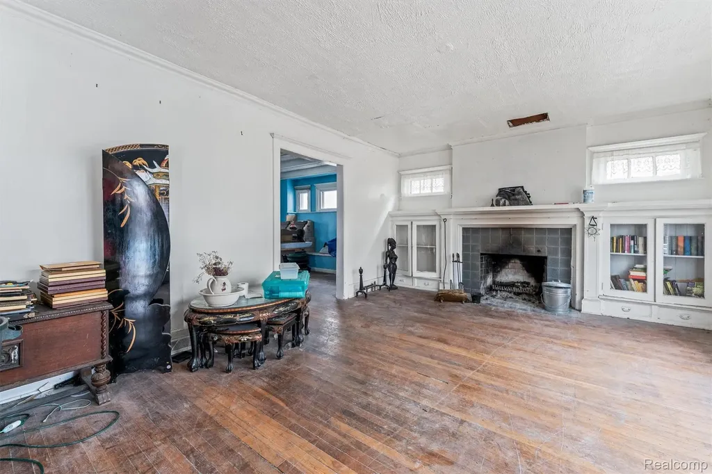 880 Algonquin Street Detroit City MI 48215