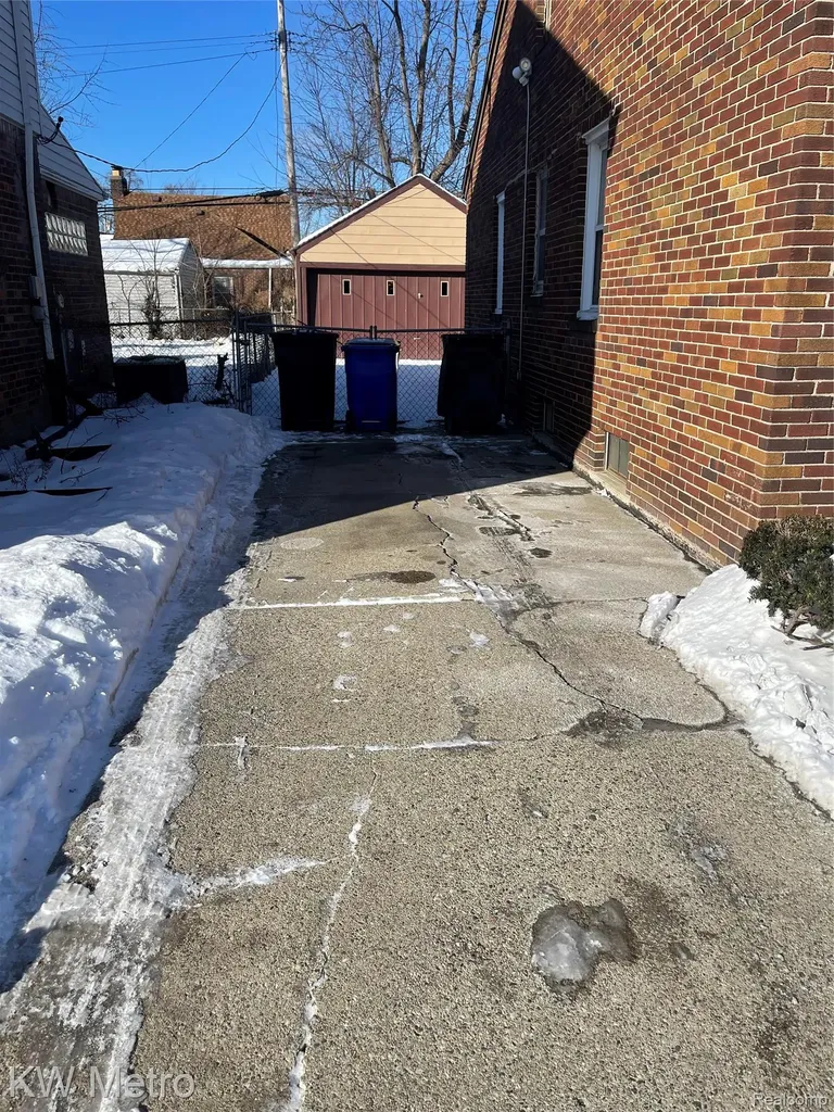 15847 Asbury Park Detroit City MI 48227