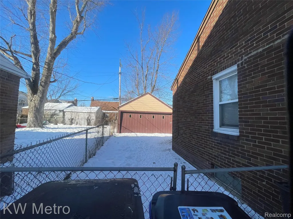 15847 Asbury Park Detroit City MI 48227