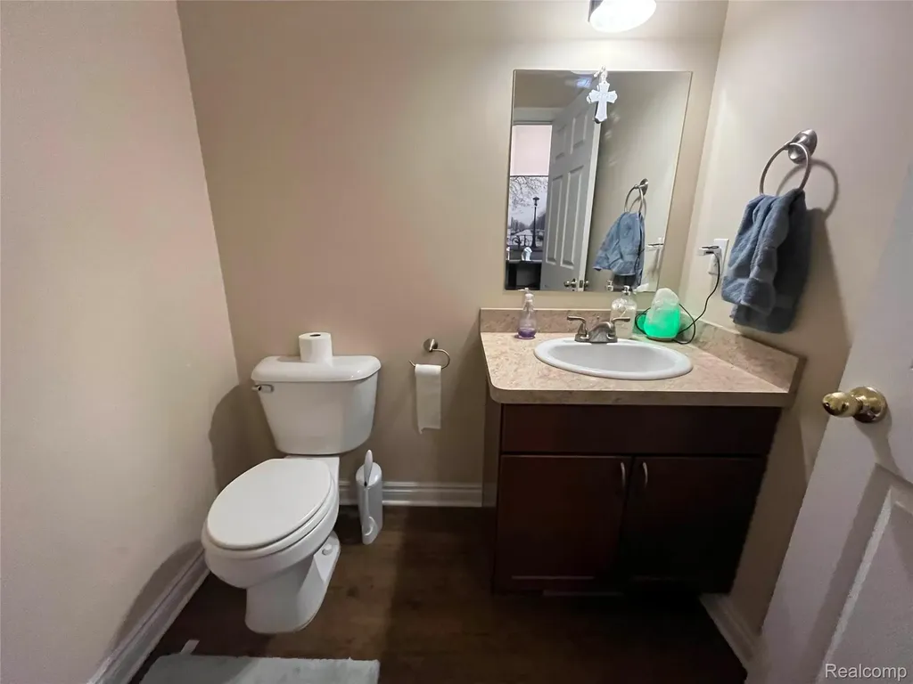 35726 Brush Street Wayne City MI 48184