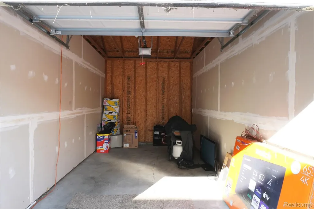 35726 Brush Street Wayne City MI 48184