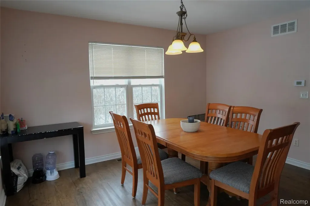 35726 Brush Street Wayne City MI 48184