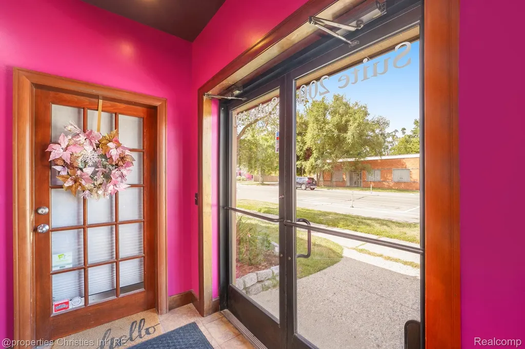 624 Livernois Street Ferndale City MI 48220