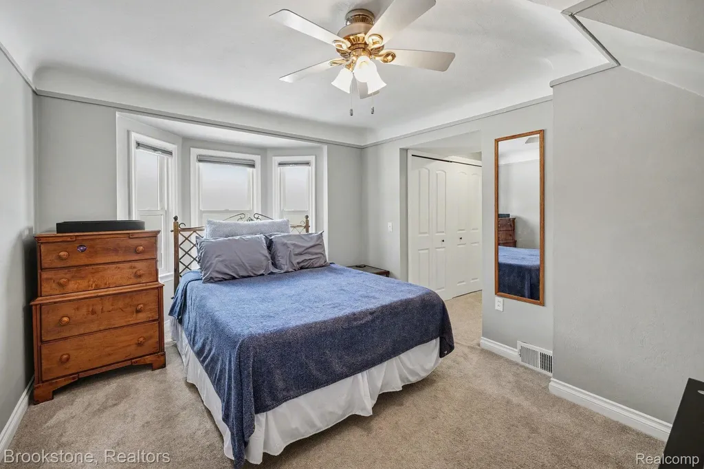 37815 Pineridge Street Harrison Charter Township MI 48045