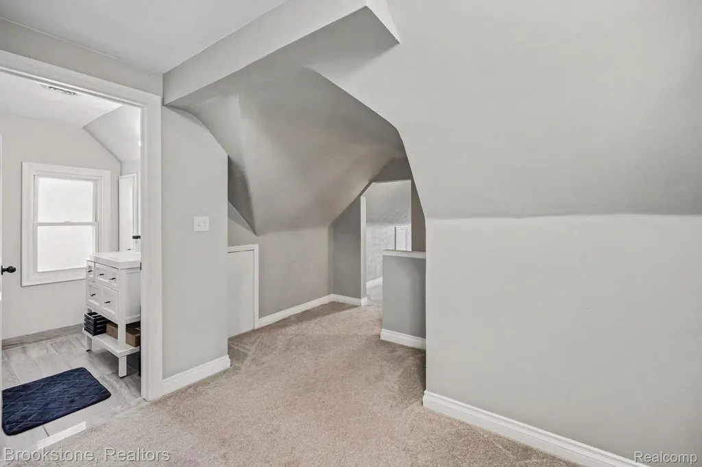 37815 Pineridge Street Harrison Charter Township MI 48045