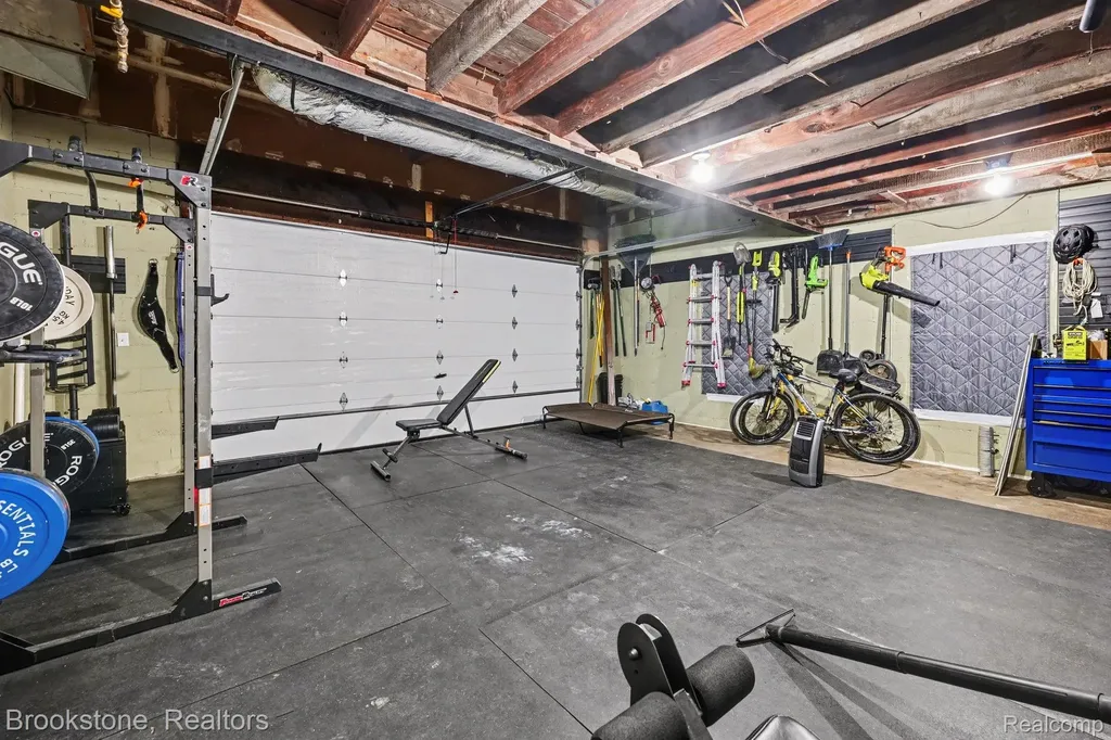 37815 Pineridge Street Harrison Charter Township MI 48045