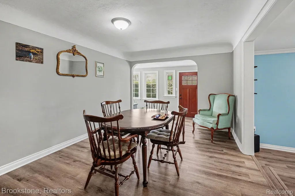 37815 Pineridge Street Harrison Charter Township MI 48045