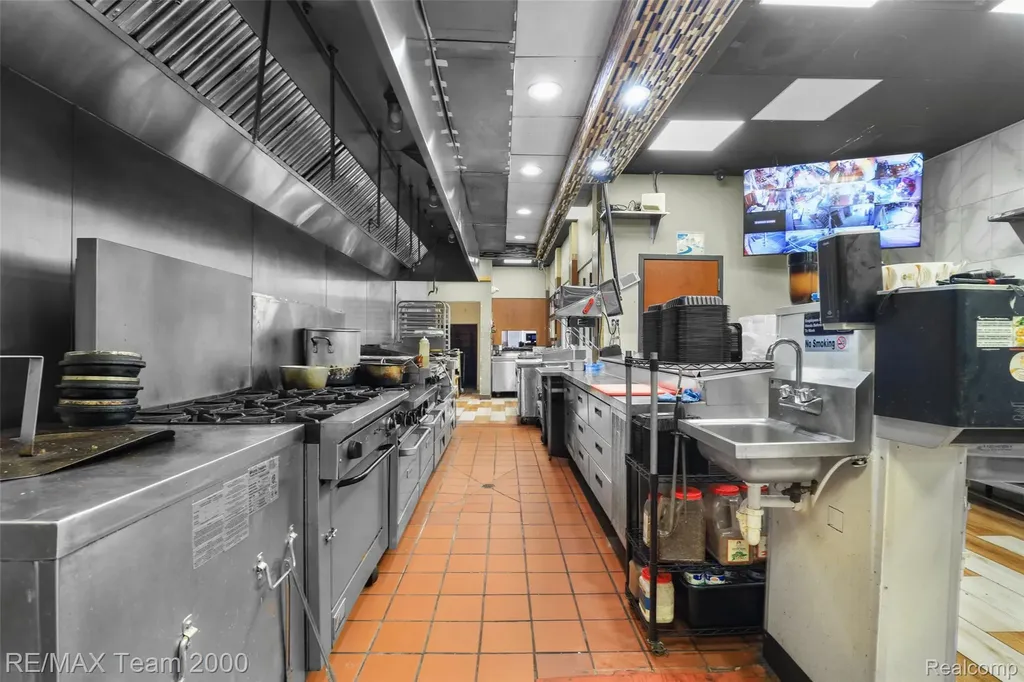 13210 Michigan Avenue Dearborn City MI 48126