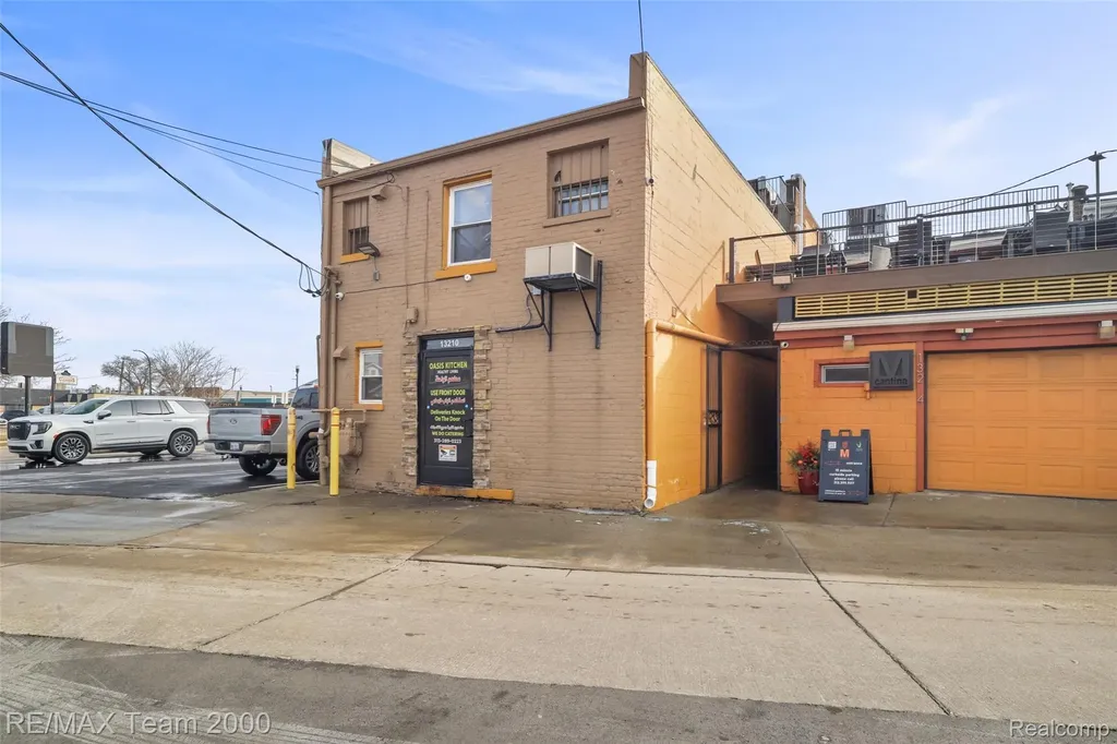 13210 Michigan Avenue Dearborn City MI 48126
