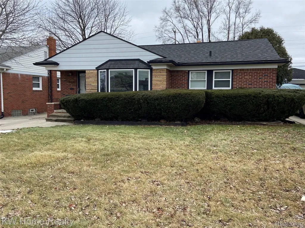 18100 Holland Avenue Eastpointe City MI 48021