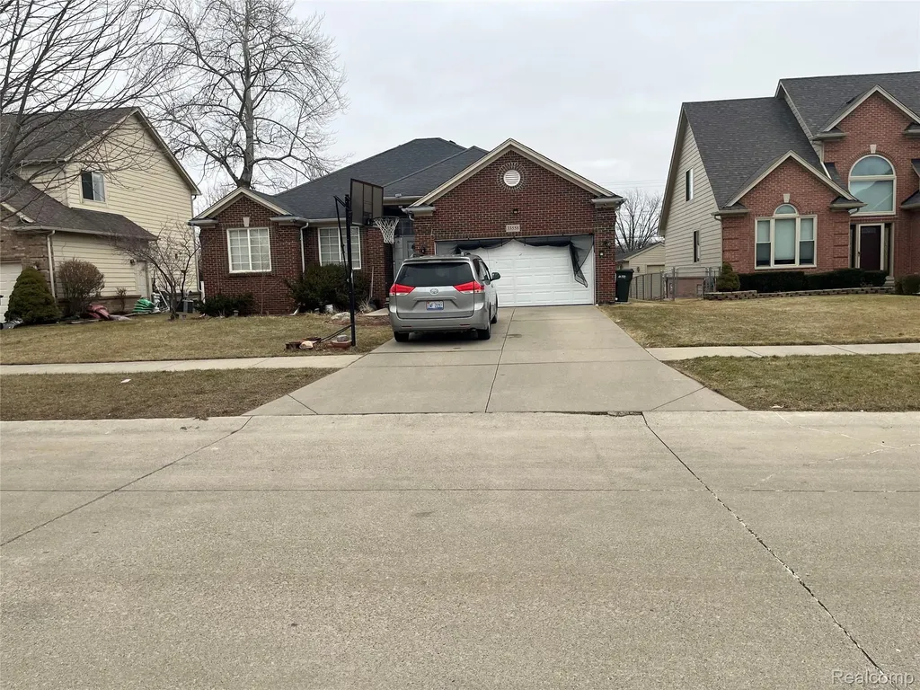 33558 Ashton Drive Sterling Heights City MI 48312