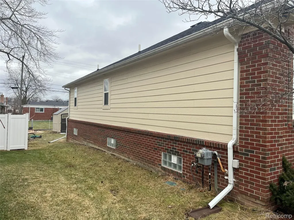 33558 Ashton Drive Sterling Heights City MI 48312