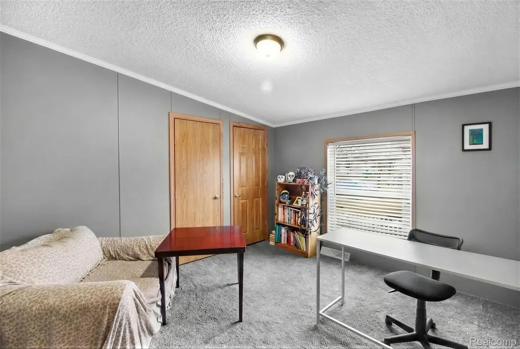 2351 Hiddenview Drive Berlin Charter Township MI 48166