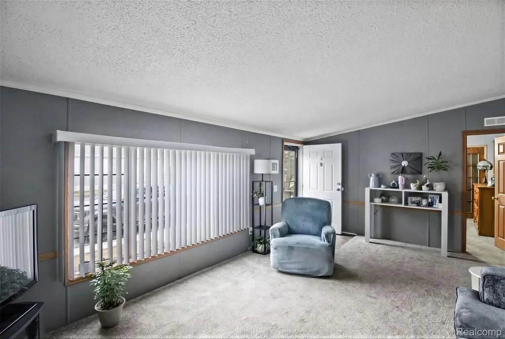 2351 Hiddenview Drive Berlin Charter Township MI 48166