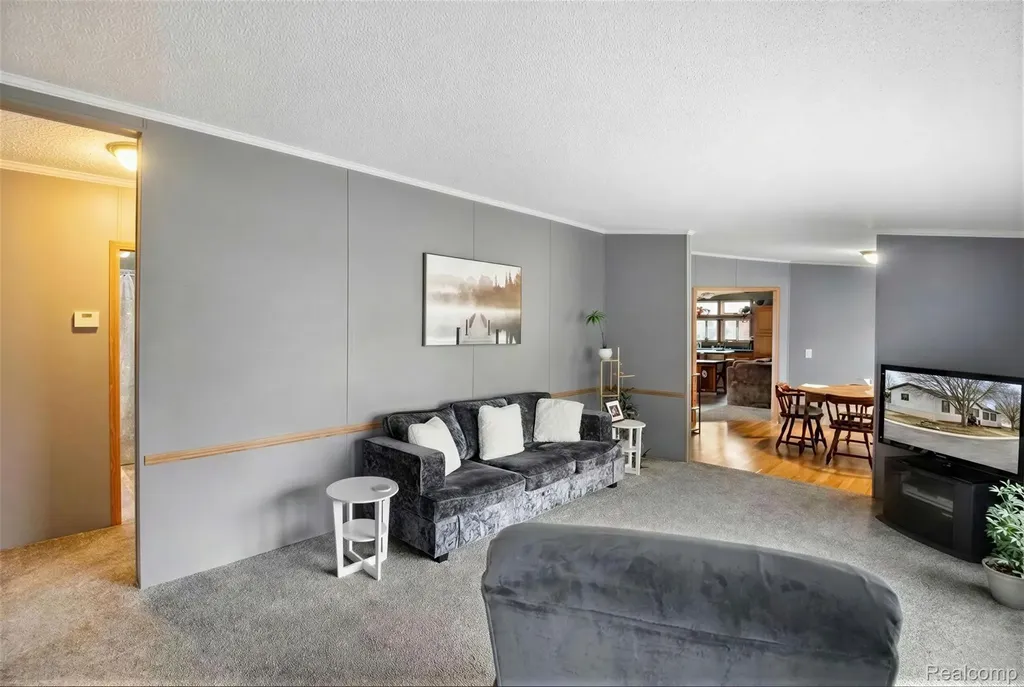 2351 Hiddenview Drive Berlin Charter Township MI 48166