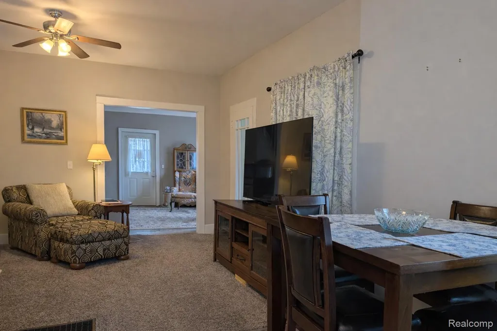 201 S Almer Street Caro City MI 48723