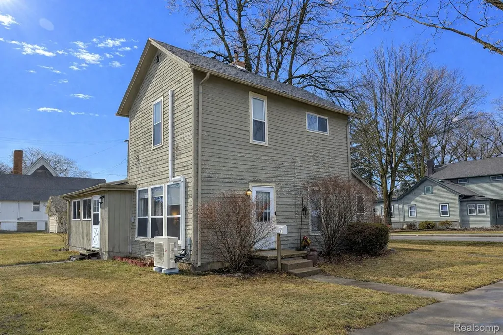 201 S Almer Street Caro City MI 48723