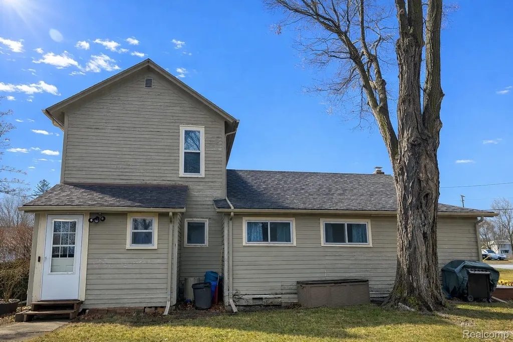 201 S Almer Street Caro City MI 48723
