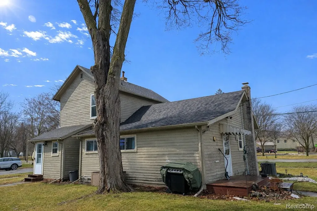 201 S Almer Street Caro City MI 48723