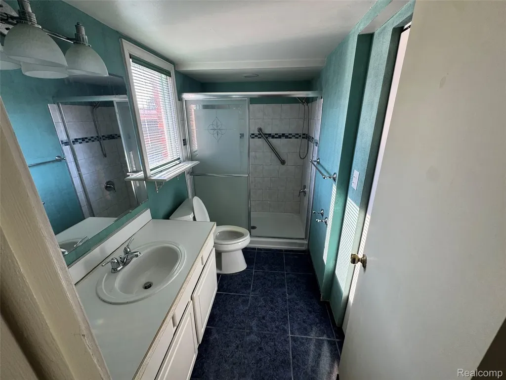 19648 Fleetwood Drive Harper Woods City MI 48225