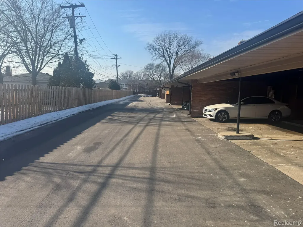 19648 Fleetwood Drive Harper Woods City MI 48225
